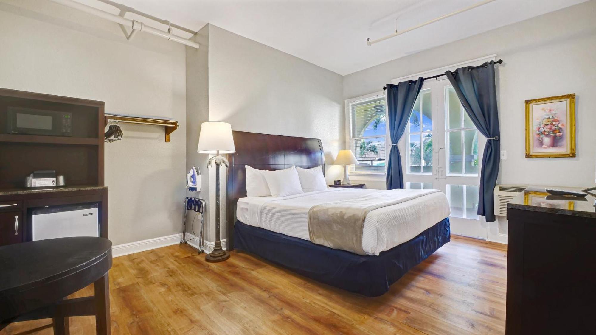 Crystal Bay Historic Hotel Сейнт Питърсбърг Екстериор снимка